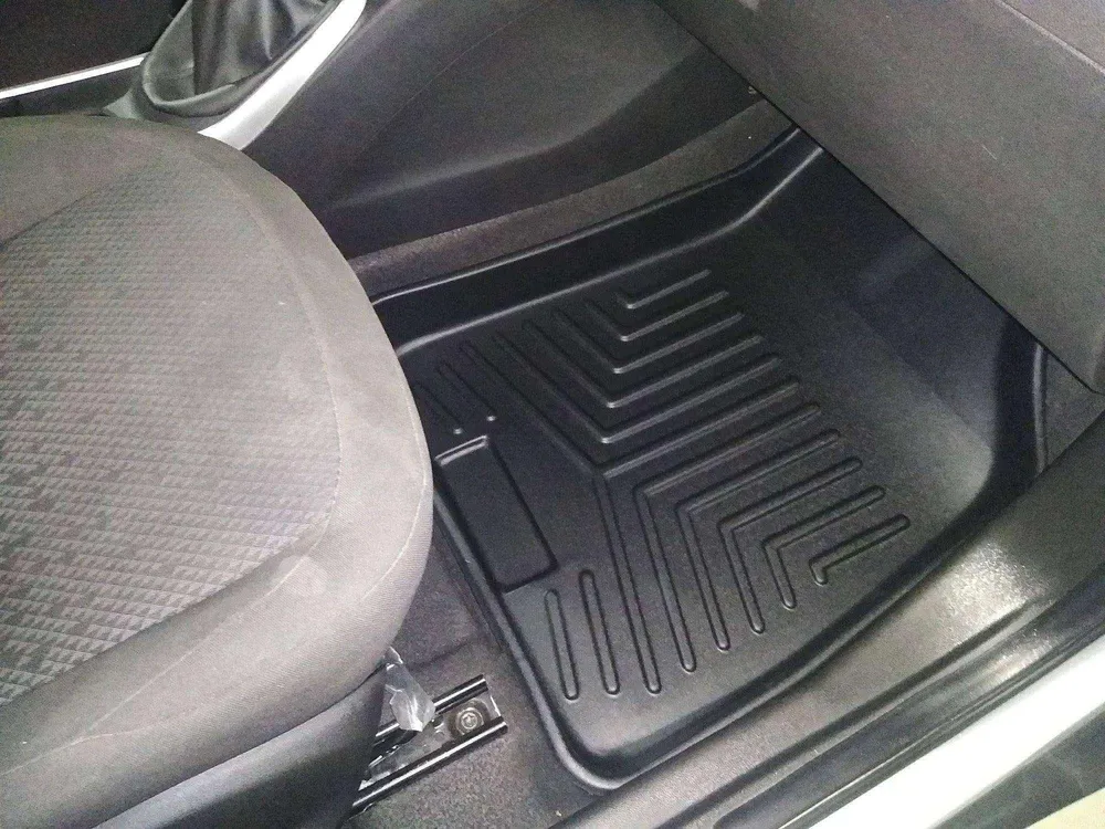 Tapetes termoformados foscos Todoparts + porta-malas turbo Chevrolet Tracker 2021 2024 com suporte de nível baixo