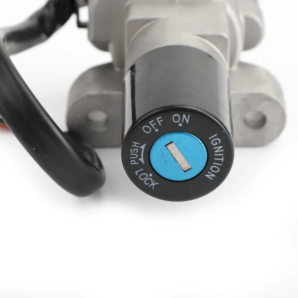 Trava do interruptor de ignição & Kit de chaves para Suzuki GSXR 250 13-17 GW250 Inazuma 14-17 Genérico