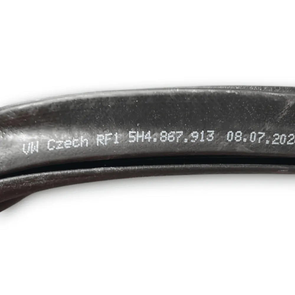 Vedante da porta traseira esquerda volkswagen golf viii cod:5h4867913 (2019 >)