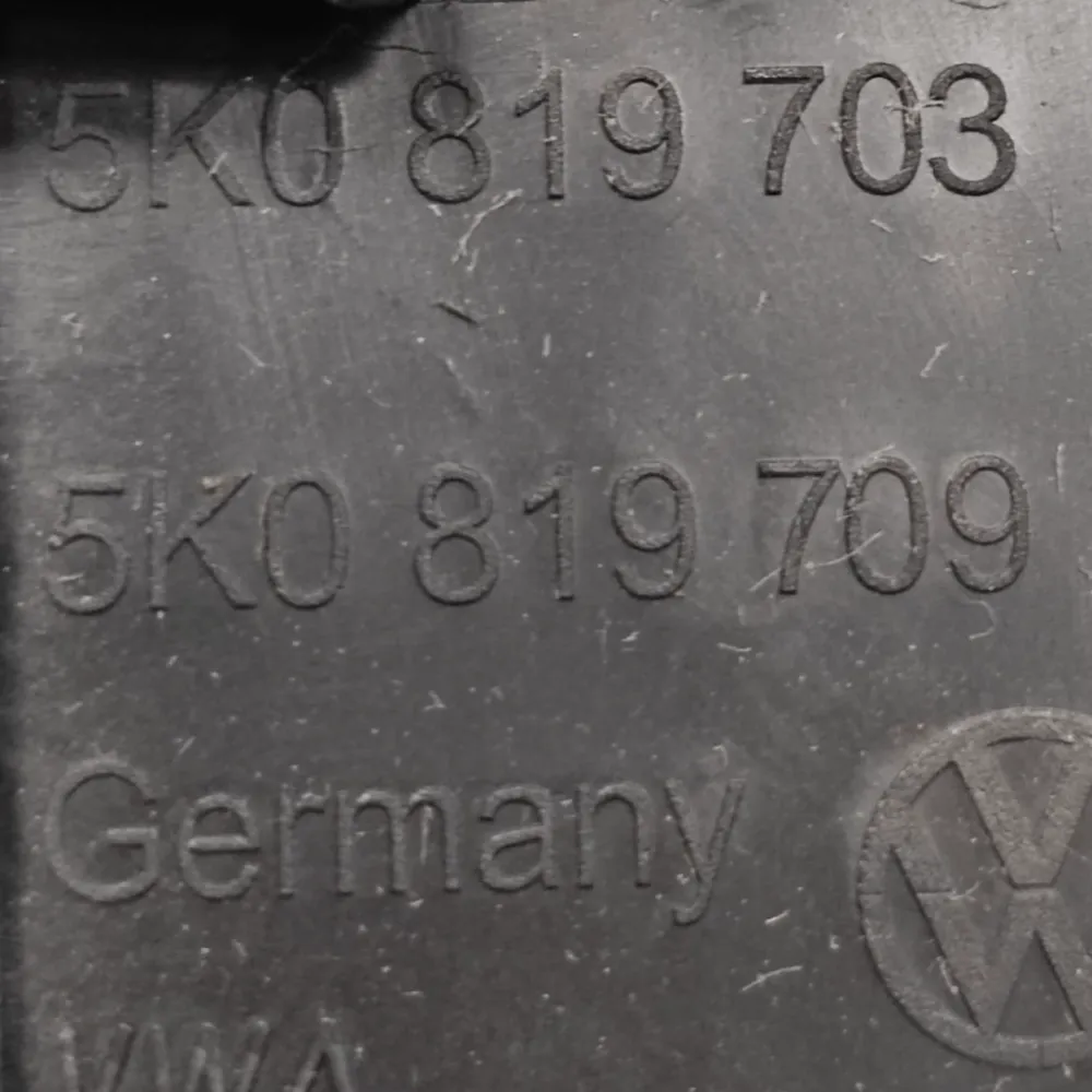 Volkswagen Golf esquerdo Painel Bocchetta VI COD: 5K0819709 (2008-2012)