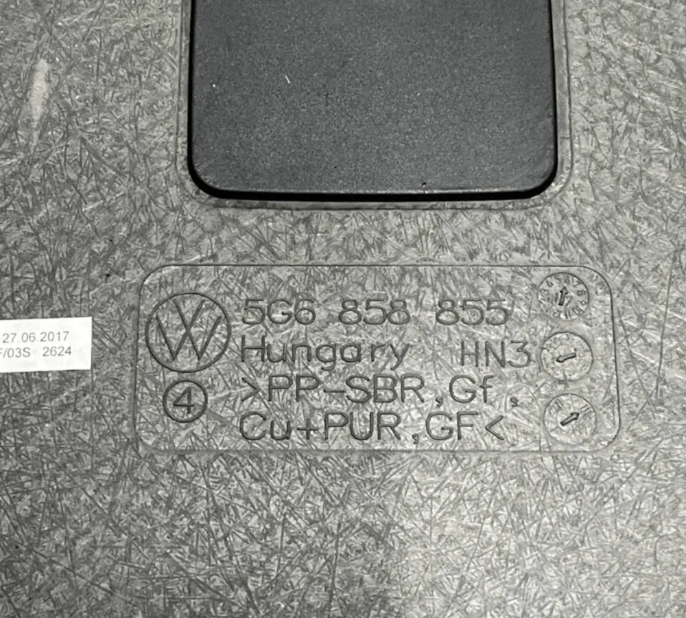 Volkswagen Golf VII / 7.5 Tapete de bota traseira / bolsa