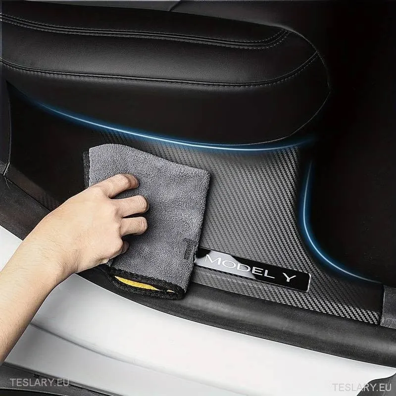 Tesla Modelo Y Proteção de estilo de fibra de carbono para soleiras (4 peças)