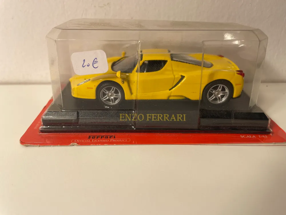 Ferrari Enzo Ferrari Amarelo (Blister)
