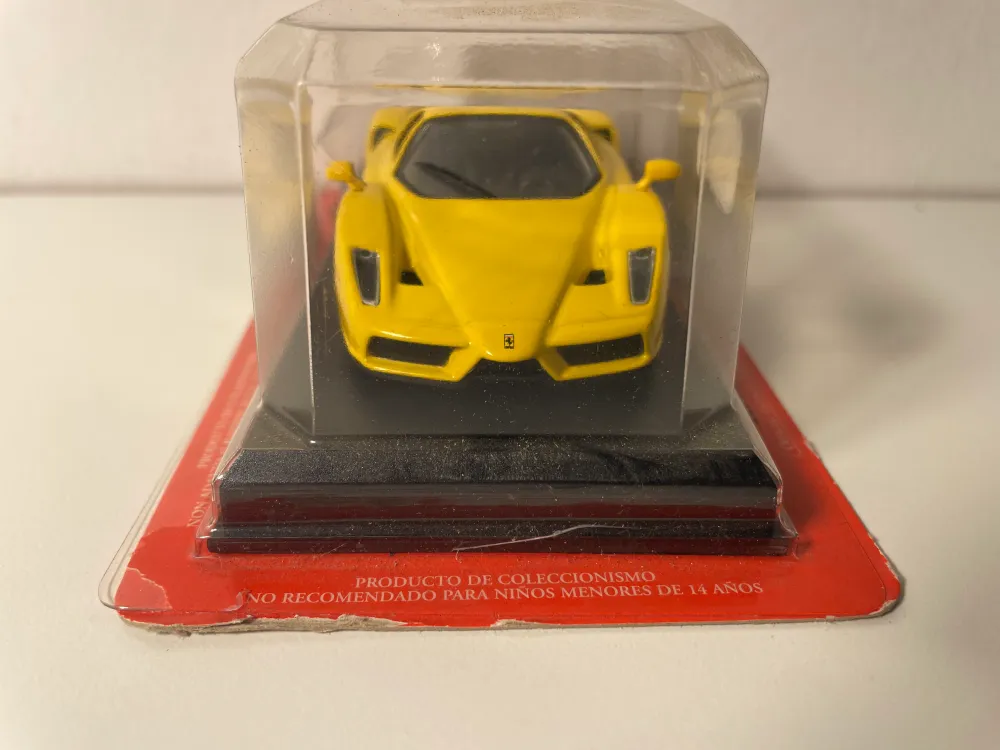 Ferrari Enzo Ferrari Amarelo (Blister)