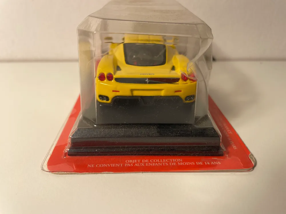 Ferrari Enzo Ferrari Amarelo (Blister)