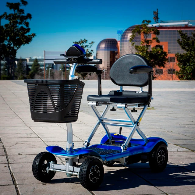 Scooter Elétrica Dobrável Quatro Rodas com Cesto para Objetos