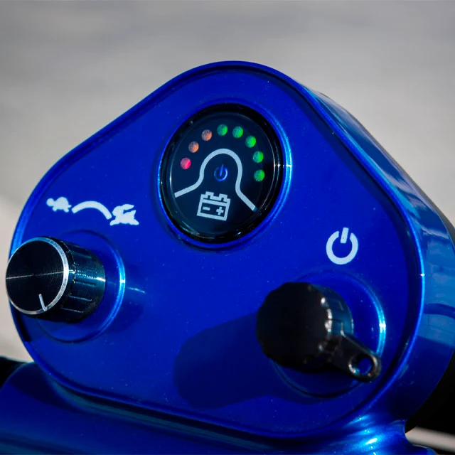 Scooter Elétrica Dobrável Quatro Rodas com Cesto para Objetos