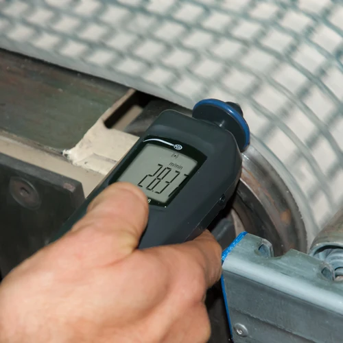 Tacómetro PCE-T 238-ICA com certificado de calibração ISO incluído.