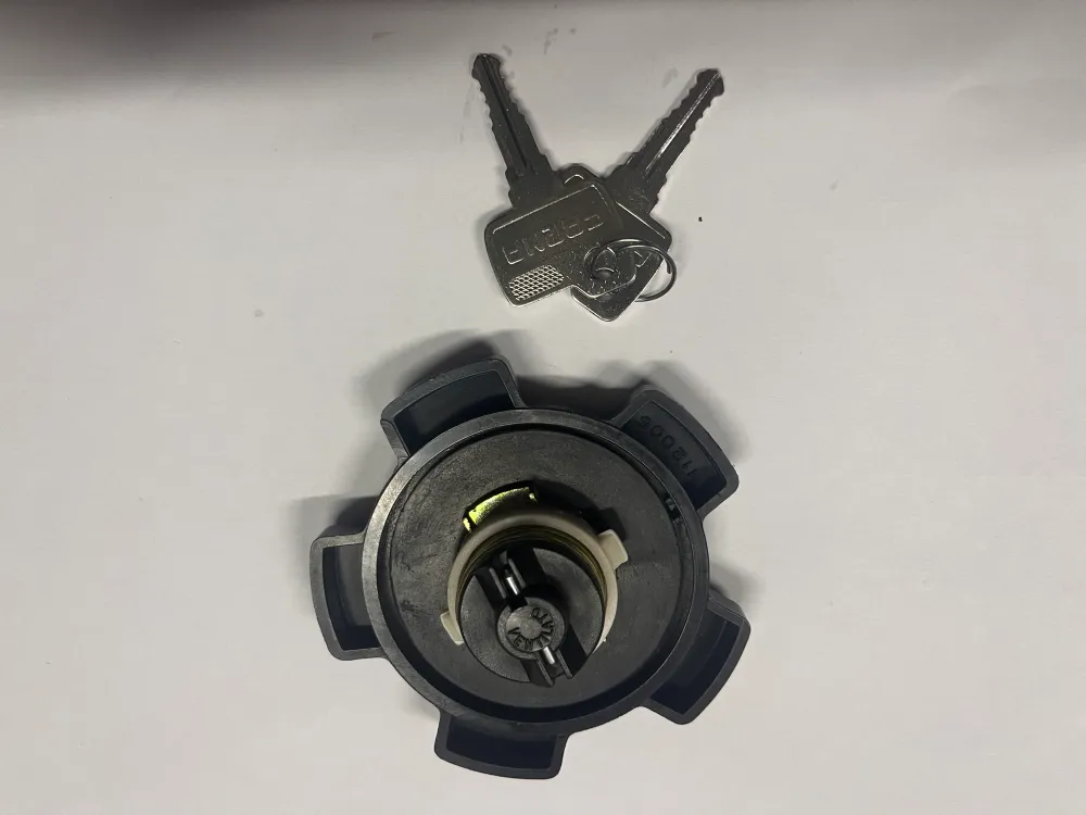 Tampão Gasolina com chave VW Golf até 1983 Scirocco combustivel Gas Cap